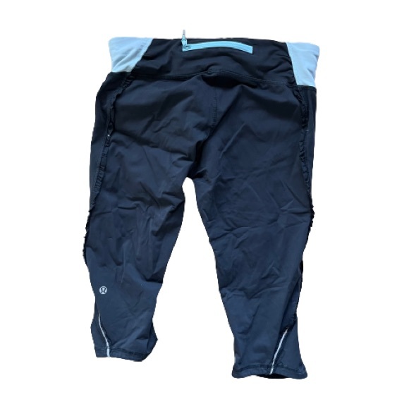 Lululemon Run: Fast and Free Crop deep coal/mini squiggle emboss caspian blue 6 - Picture 10 of 11